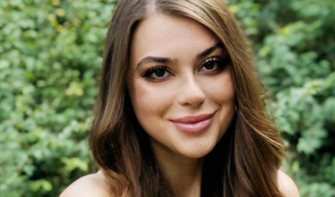 TikTok comedian Zoe Roe inks scripted deal with Invisible Narratives