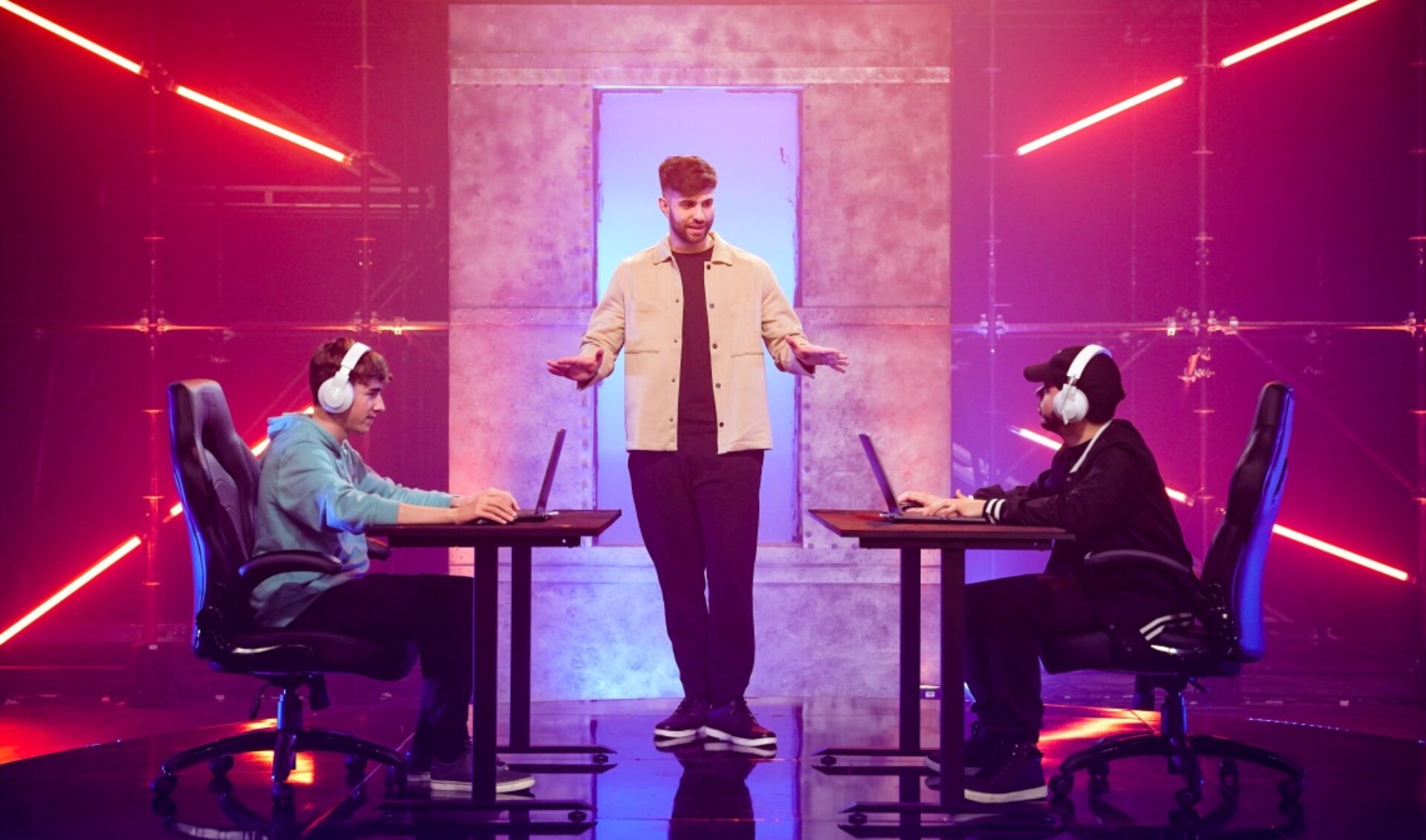 Can a random gamer plucked from obscurity beat one of YouTube’s top stars in ‘Fortnite’? SypherPK found out.