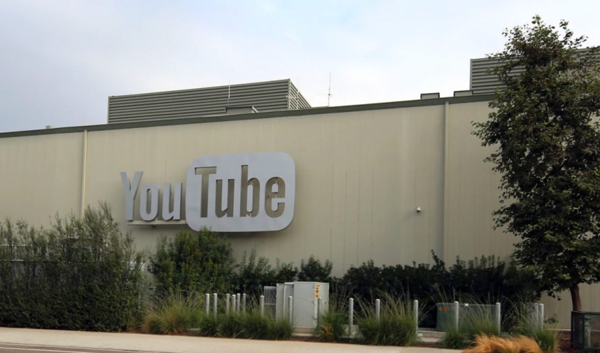 YouTube is giving some creators a new way to promote their channels