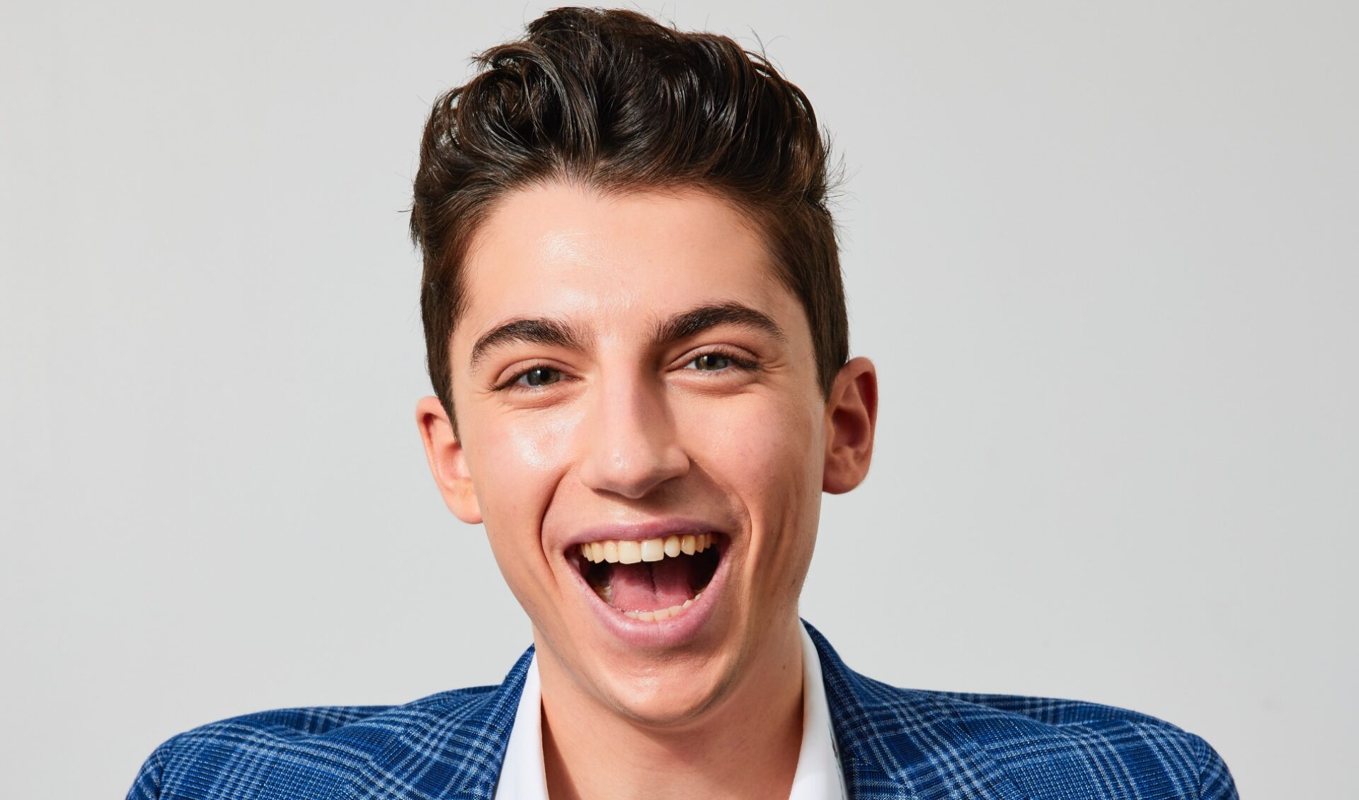 Here’s how cooking creator Eitan Bernath uses Snapchat as the “main source of revenue for his company.”