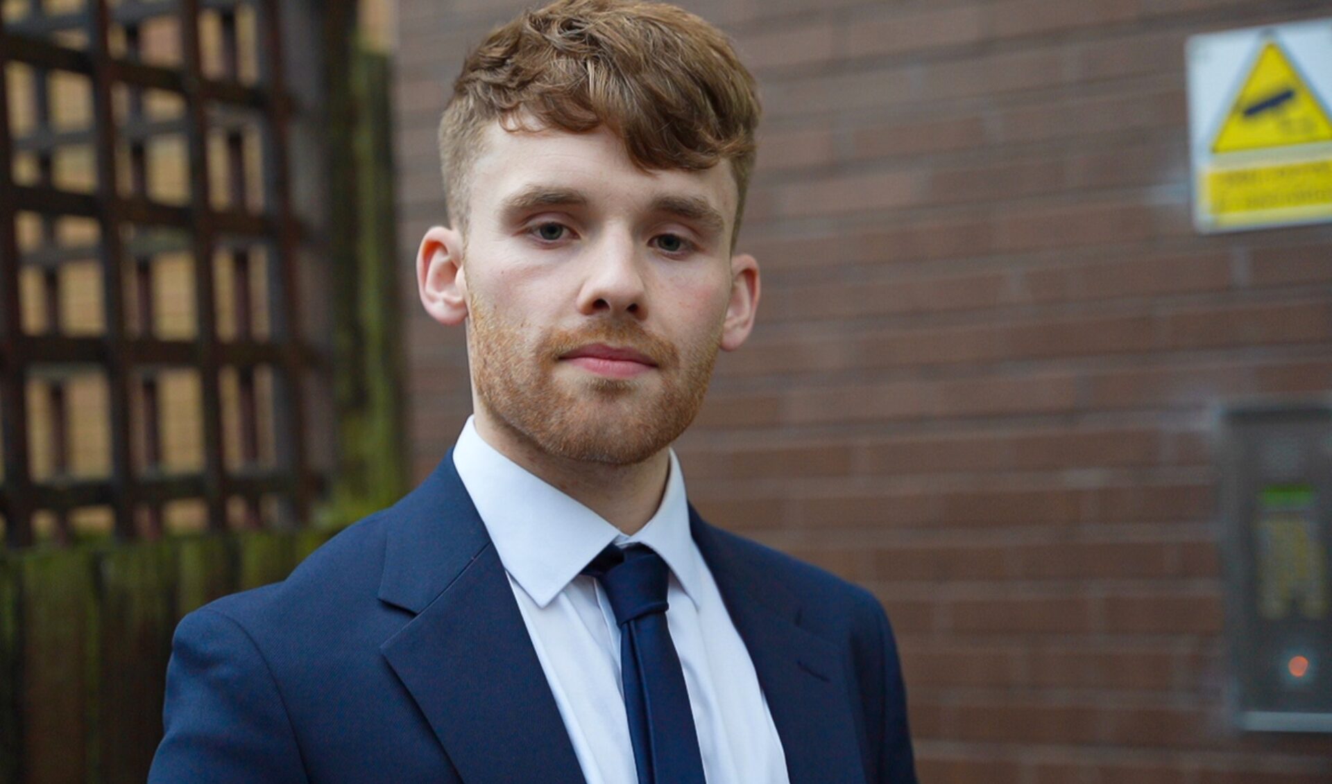 Comedian Stephen Tries inks representation deal with MonRae Management