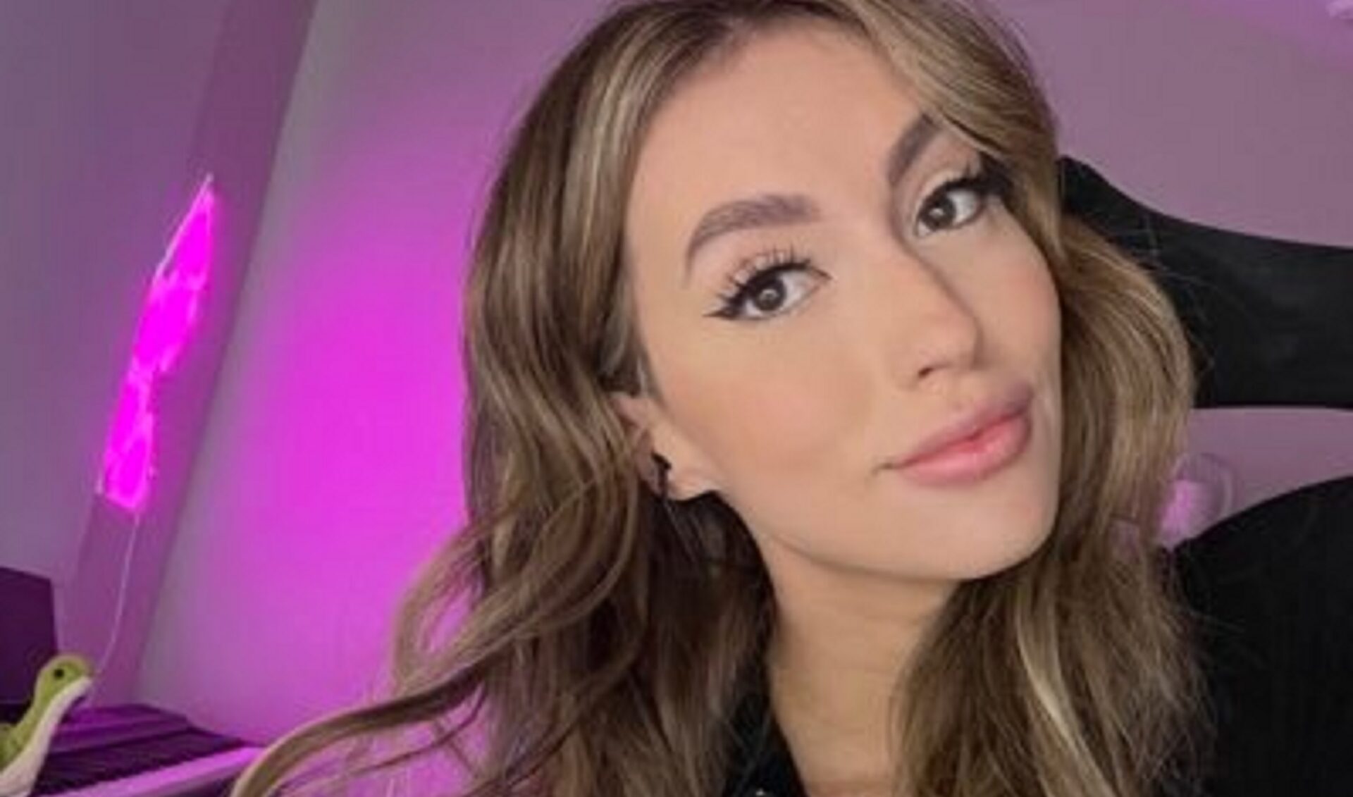 Streamers on the Rise: ClaraAtWork on prioritizing positivity in ‘Apex’ space