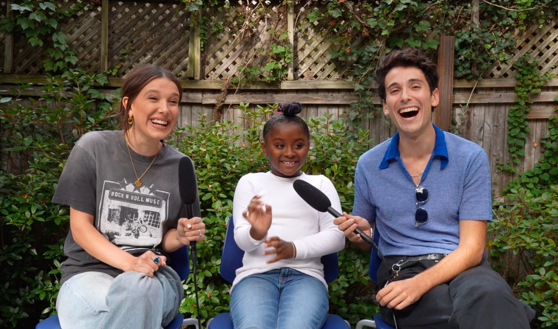 The kids (and adults) of Recess Therapy will interview stars on the Golden Globes red carpet