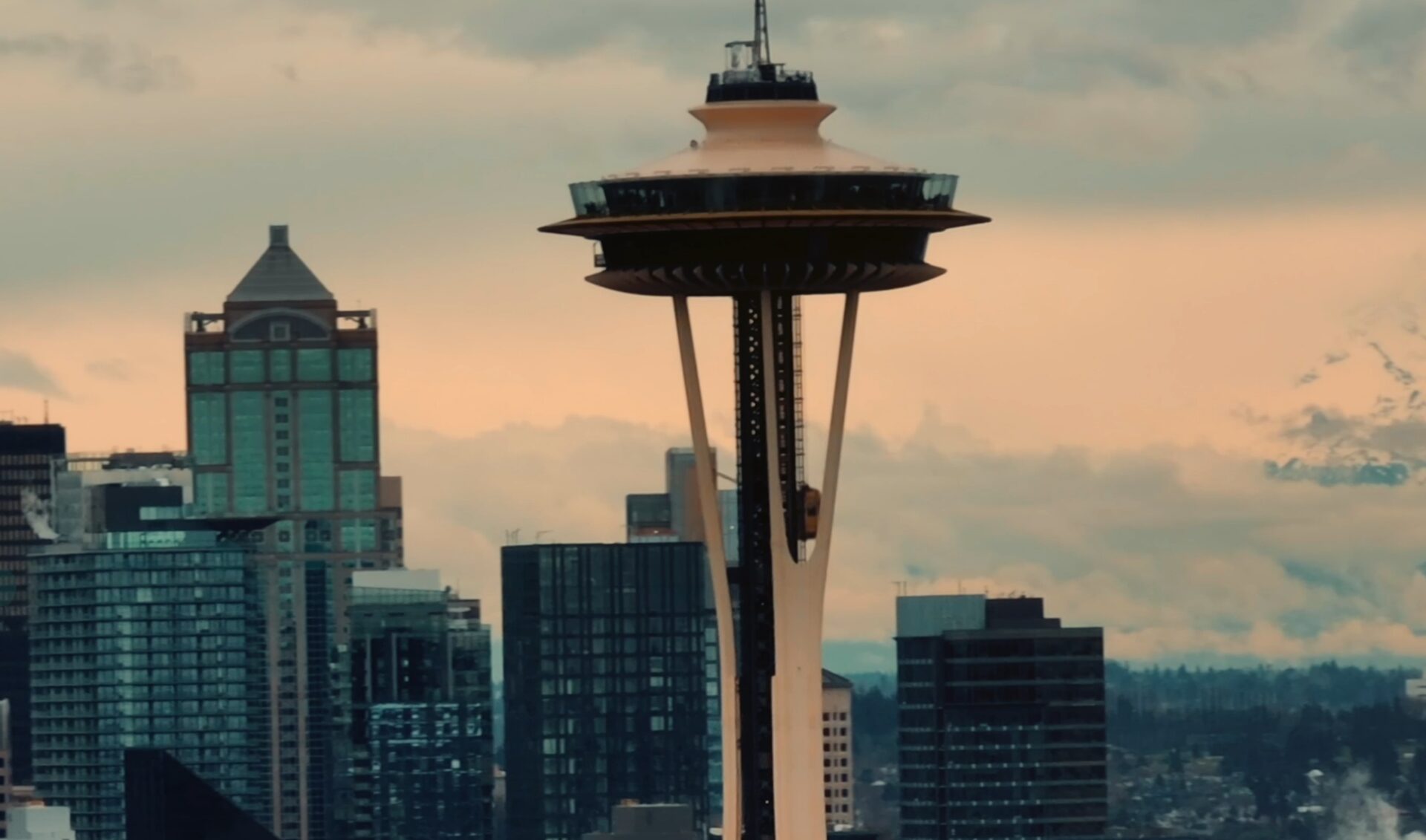 Expedia is partnering with an Instagram travel hub to showcase some Beautiful Destinations