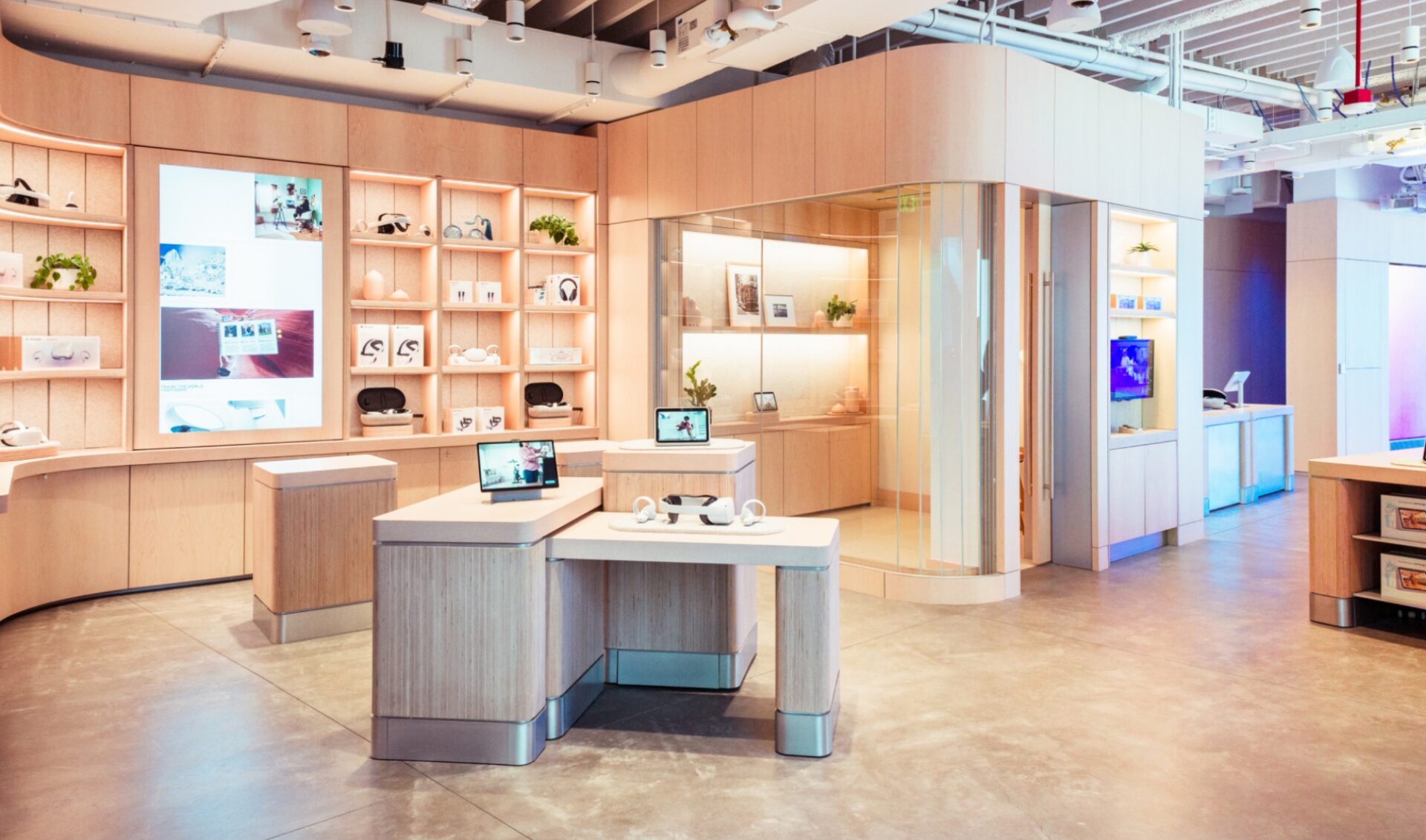 Can brick-and-mortar stores help Meta sell its wearable devices?