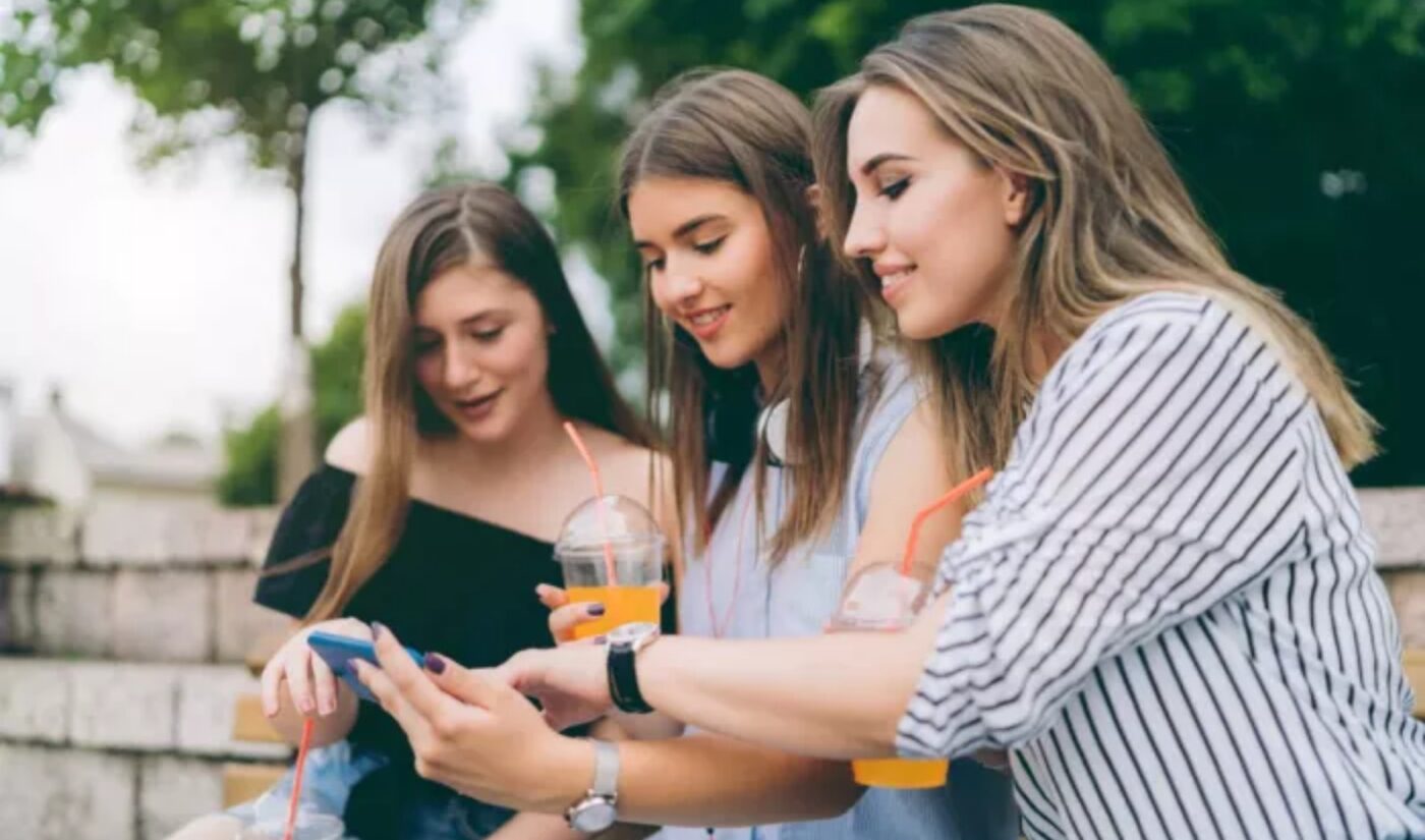 Age-restricted live streams are YouTube’s newest teen safety feature