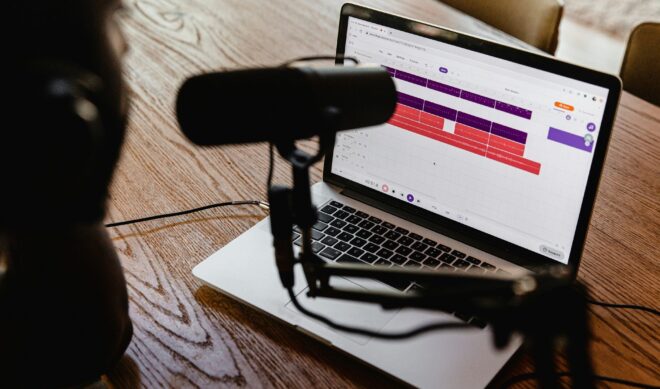 Podcasts are selling products, but some brands are still holding back (to the tune of $1 billion)