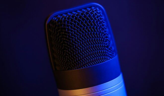 Netflix poaches top YouTube video podcasts