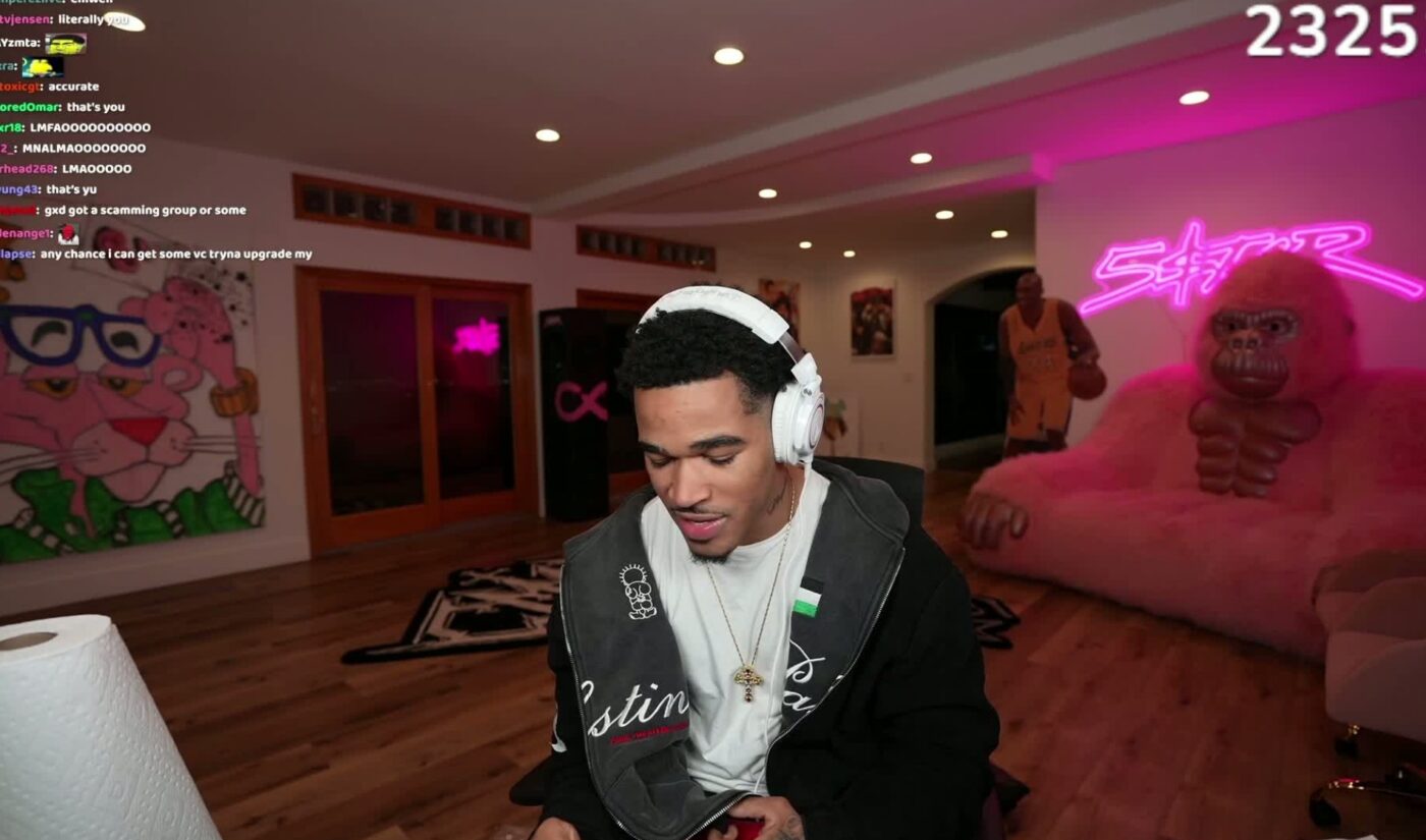 Have you heard? PlaqueBoyMax vies for the dance track of the year while Pepsi MAX spreads holiday cheer.