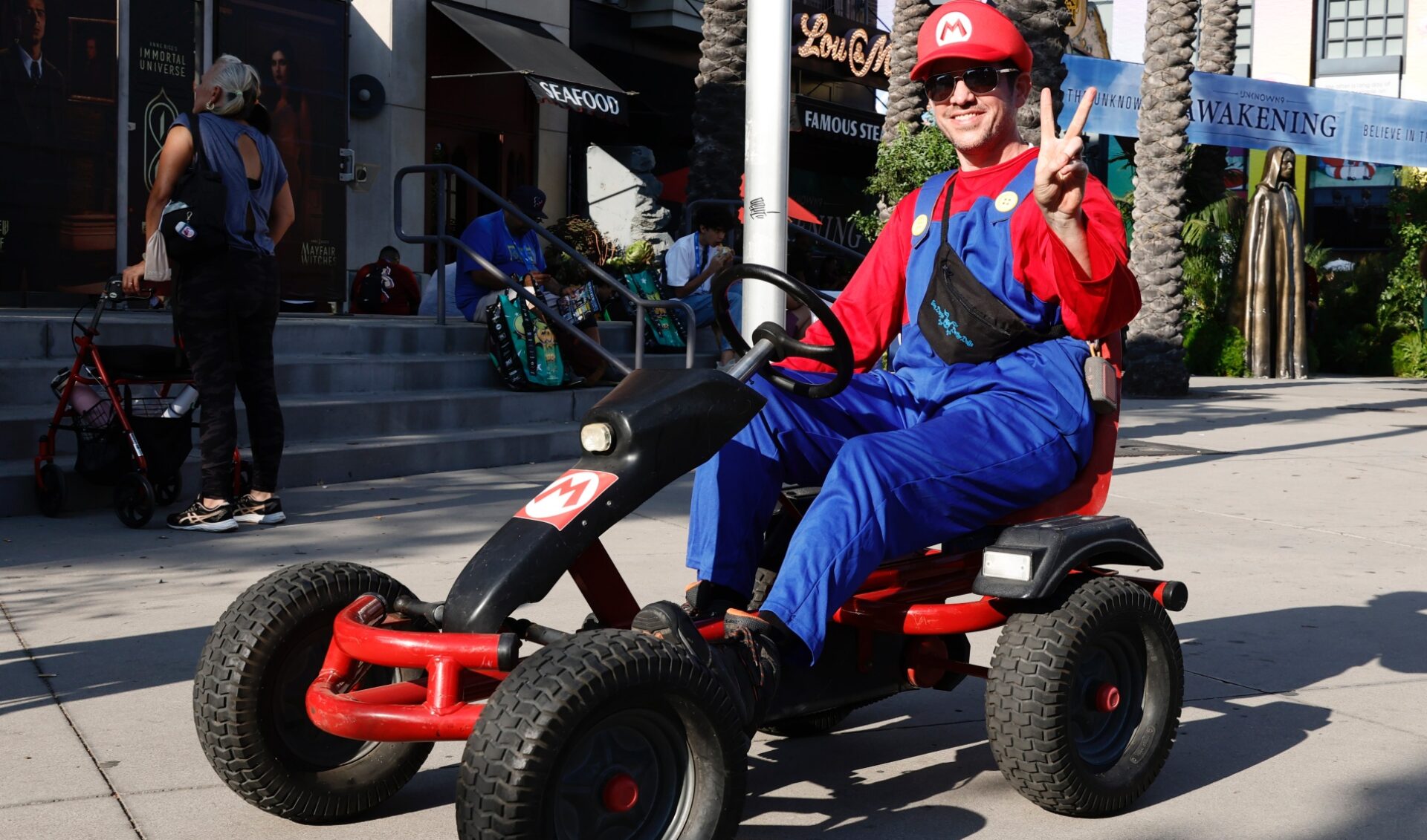 Can YouTube gamify its videos? Two ‘Mario Kart’ fans pulled it off.
