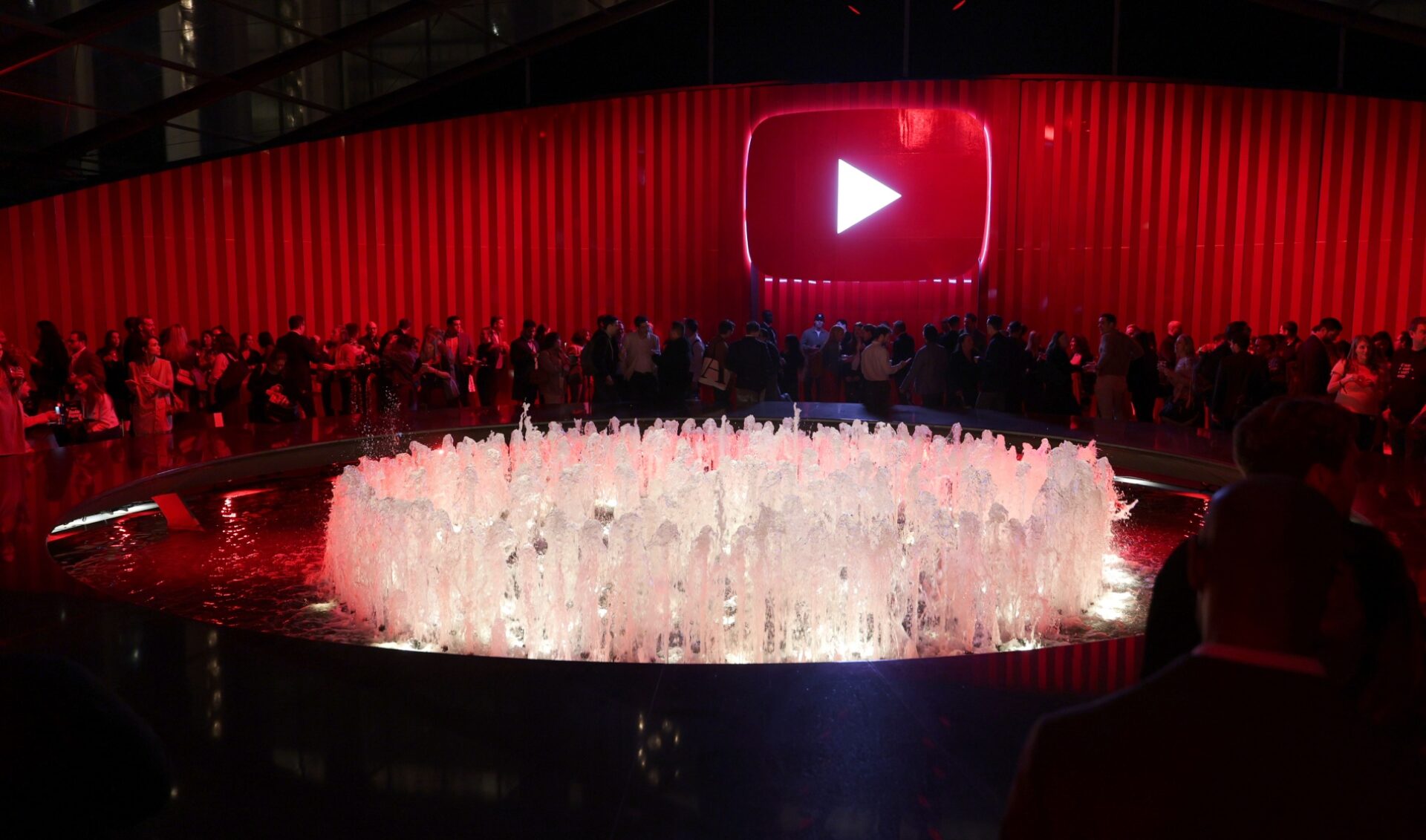 YouTube shares tools that let creators turn their playlists into shows